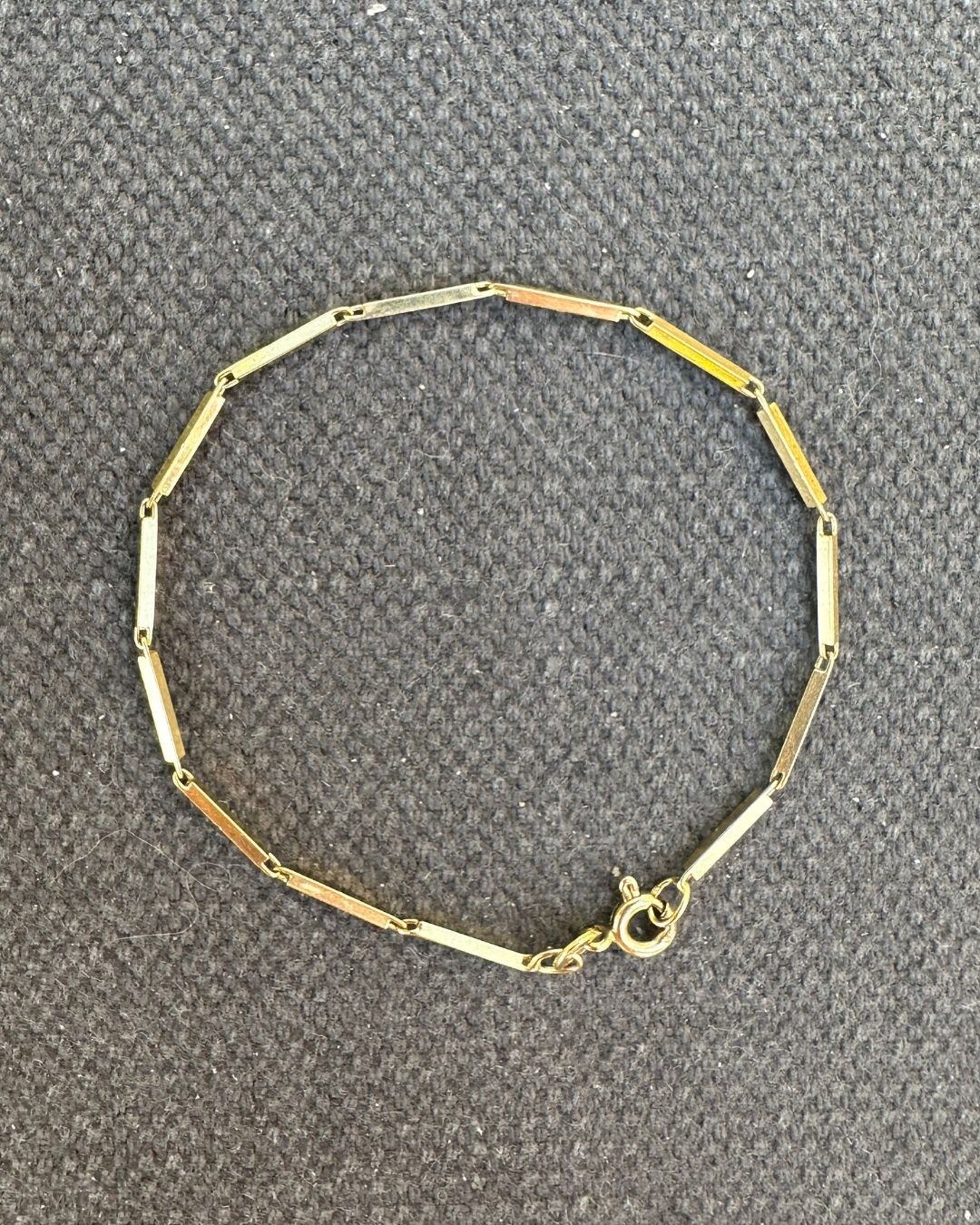 9ct Gold ‘Pre-Loved’ Square Bar Bracelet  Hand Curated by Ariana Watling Lacock Wiltshire